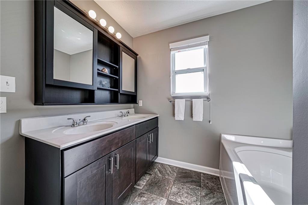 135 Lockheed Drive Coraopolis, PA 15108 - Photo 16 of 25 Gallery Image 16