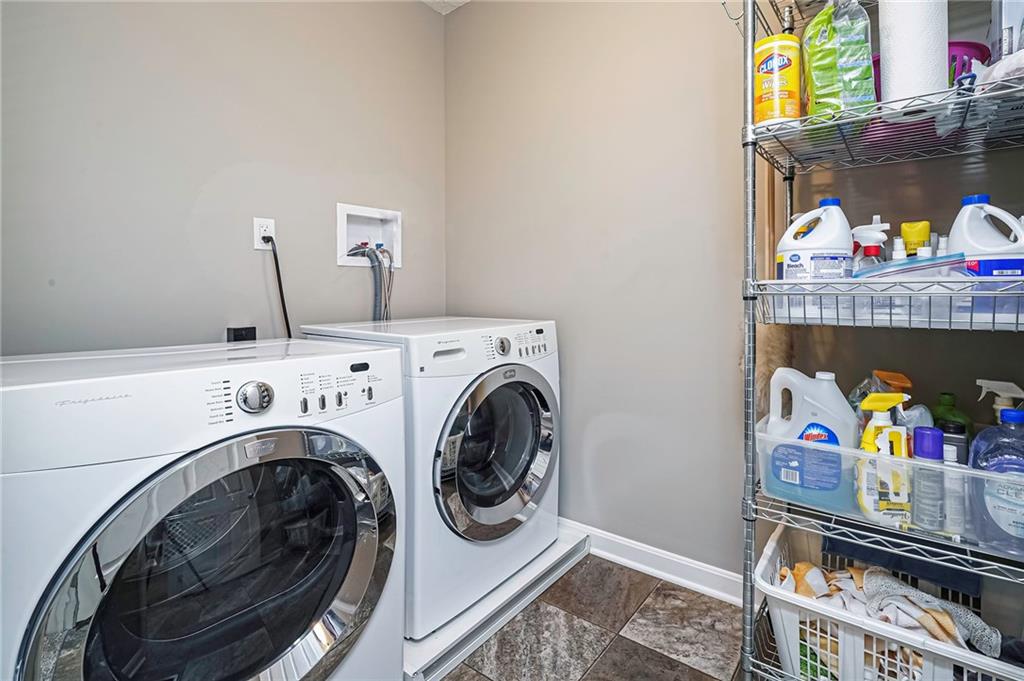 135 Lockheed Drive Coraopolis, PA 15108 - Photo 19 of 25 Gallery Image 19