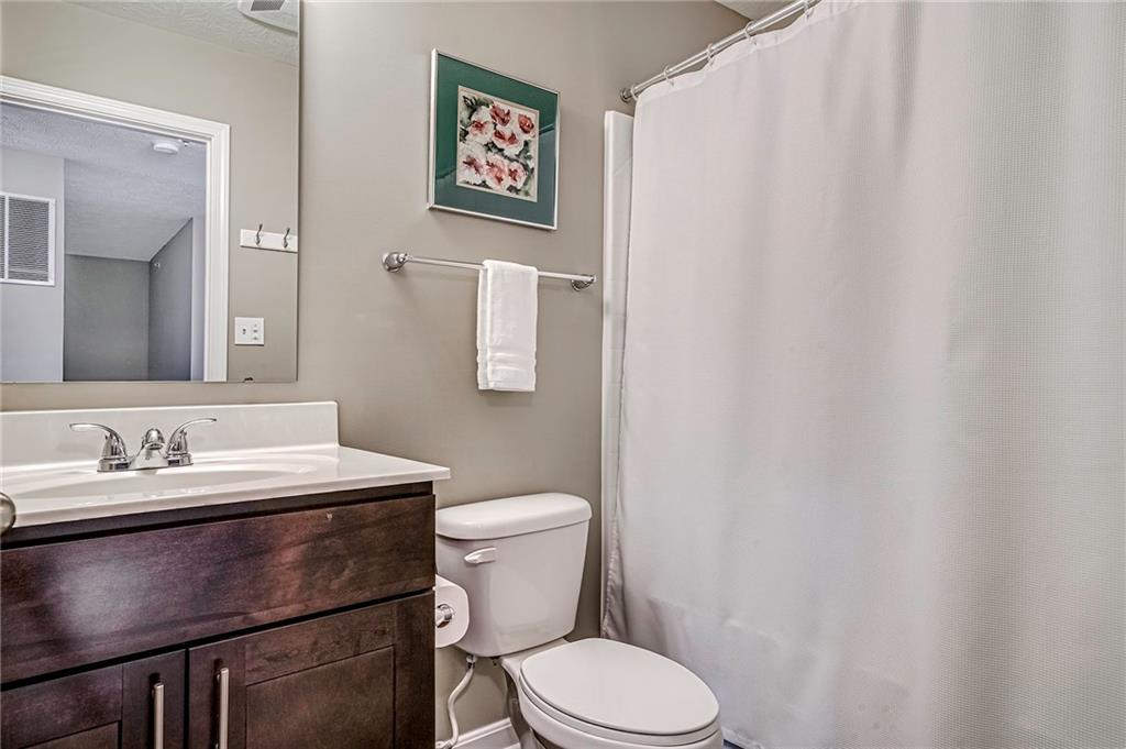 135 Lockheed Drive Coraopolis, PA 15108 - Photo 20 of 25 Gallery Image 20