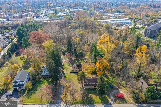 $300,000 | 151 Plymouth Road, Plymouth Meeting, PA 19462