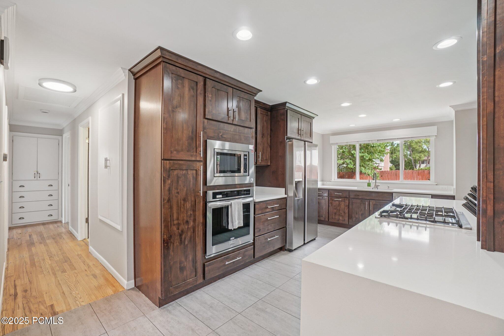 2451 East Murray Holladay Road Holladay, UT 84117 - Photo 8 of 30 Gallery Image 8