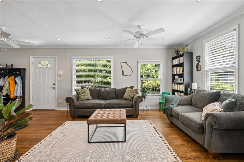 313 Eleanor Street Southeast Atlanta, GA 30317 - Photo 13 of 58 Gallery Image 13