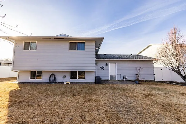 $319,900 | 1057 Elm Way, Rock Springs, WY 82901