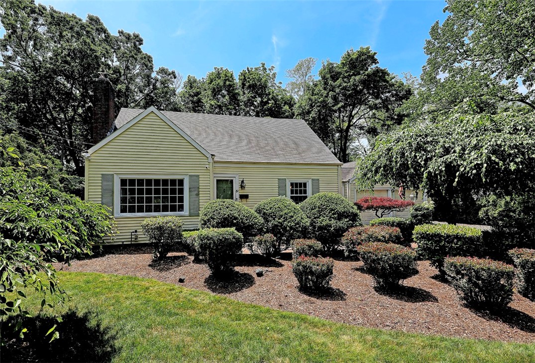 5 Surrey Road Barrington, RI 02806 - Photo 1 of 31