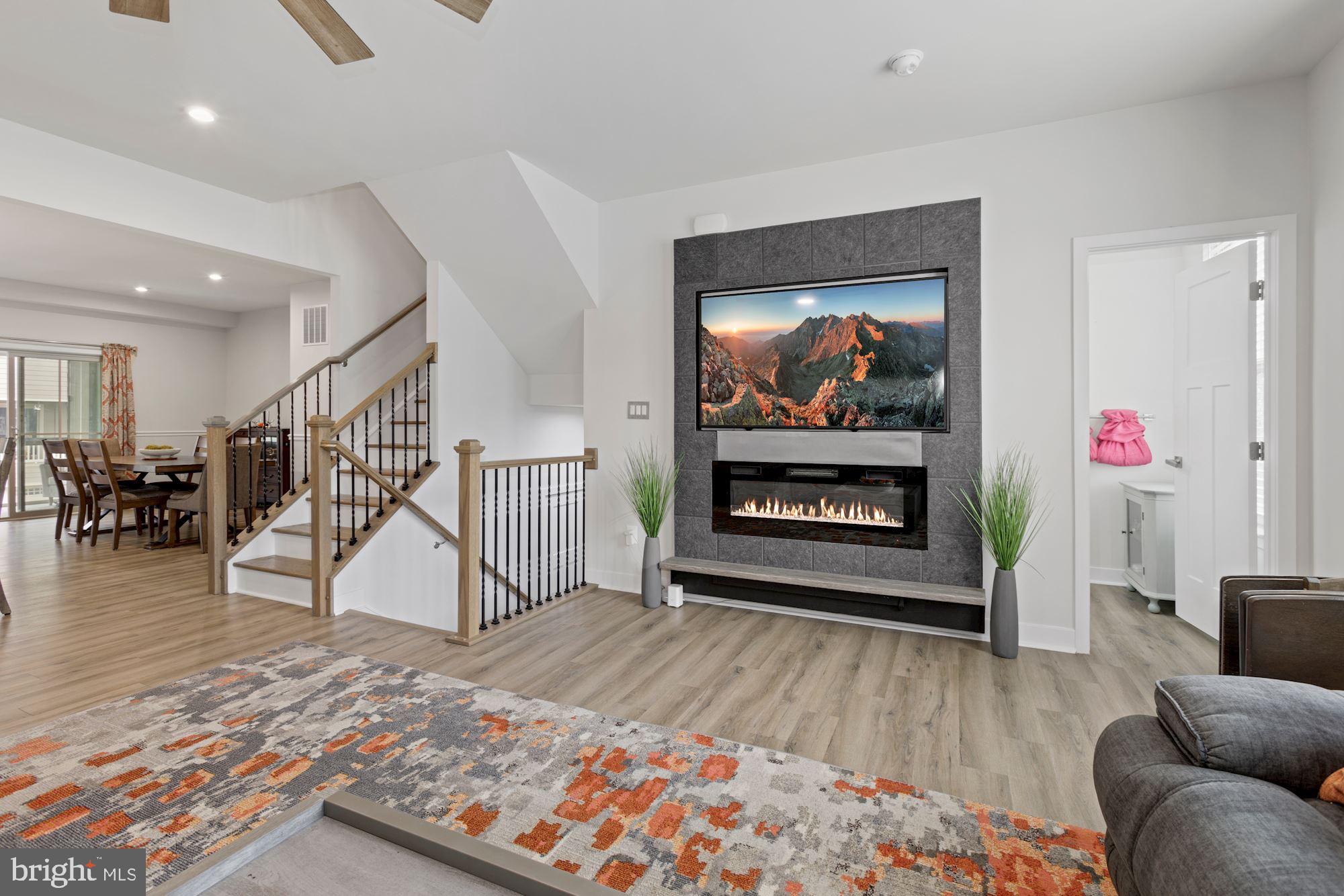 2008 Serviceberry Road Dumfries, VA 22026 - Photo 13 of 50 CUSTOM TV & FIREPLACE MANTLE! TV CONVEYS!