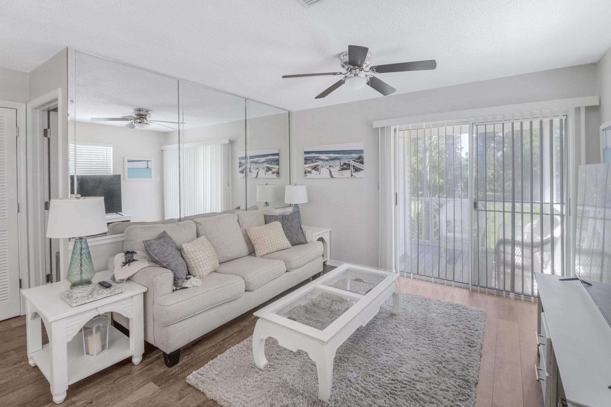25957 Canal Road, Unit 306 Orange Beach, AL 36561 - Photo 5 of 28 Living Room