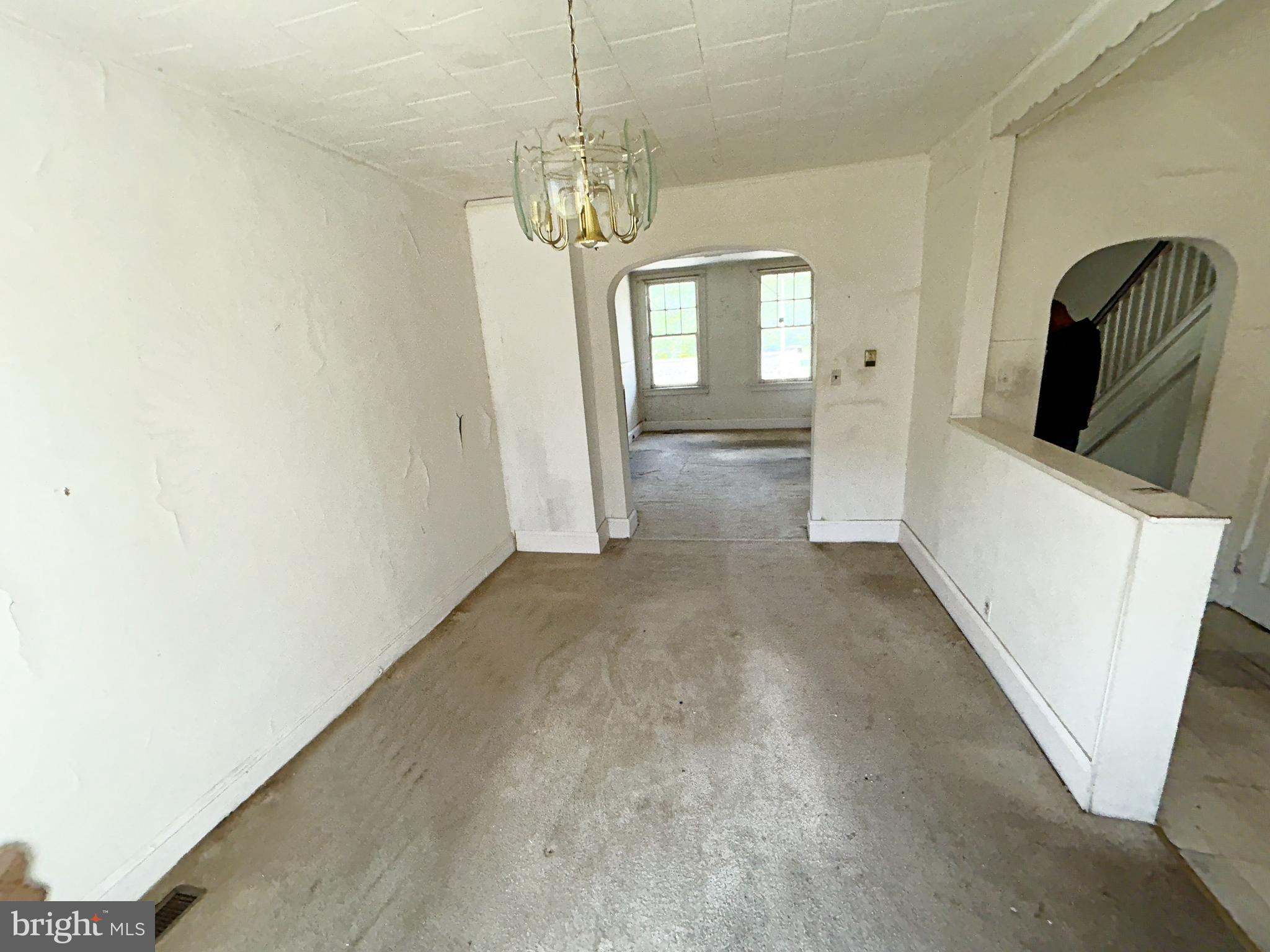 2215 Belair Road Baltimore, MD 21213 - Photo 6 of 18 Dining room