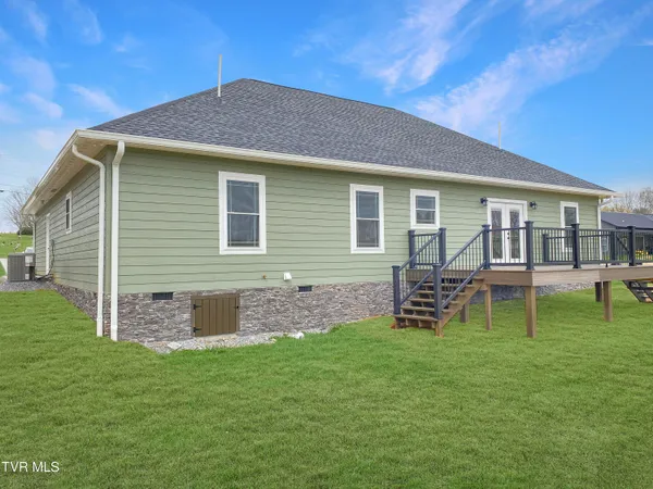 $459,900 | 100 Green Lawn Avenue, Greeneville, TN 37743