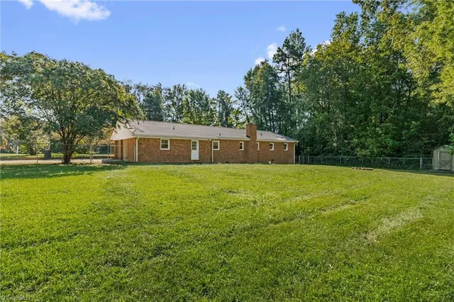 $295,000 | 200 Cedarwood Trail, High Point, NC 27265