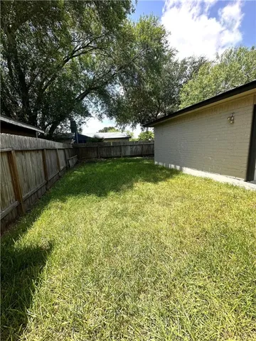 $1,950 | 5401 Crossgate S Drive, Corpus Christi, TX 78413