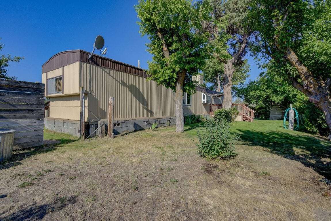 8236 Modoc Road Montague, CA 96064 - Photo 18 of 32 Gallery Image 18