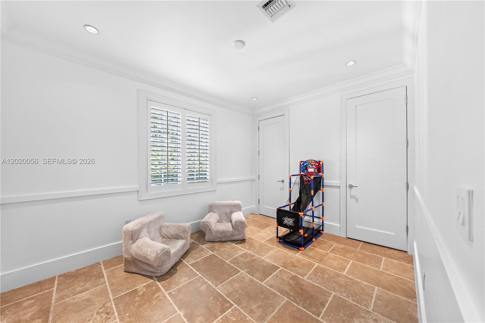 4196 Douglas Road Miami, FL 33133 - Photo 70 of 96 a view of a room with gym equipment