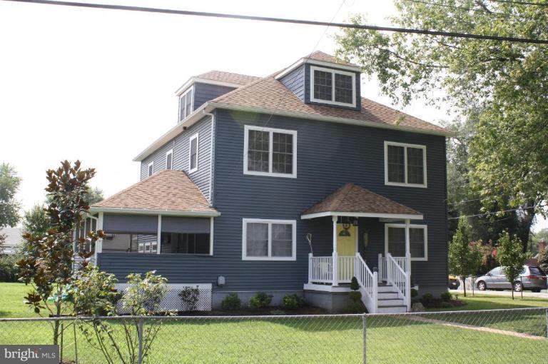 239 Harlem Road Pasadena, MD 21122 - Photo 1 of 23 Front View