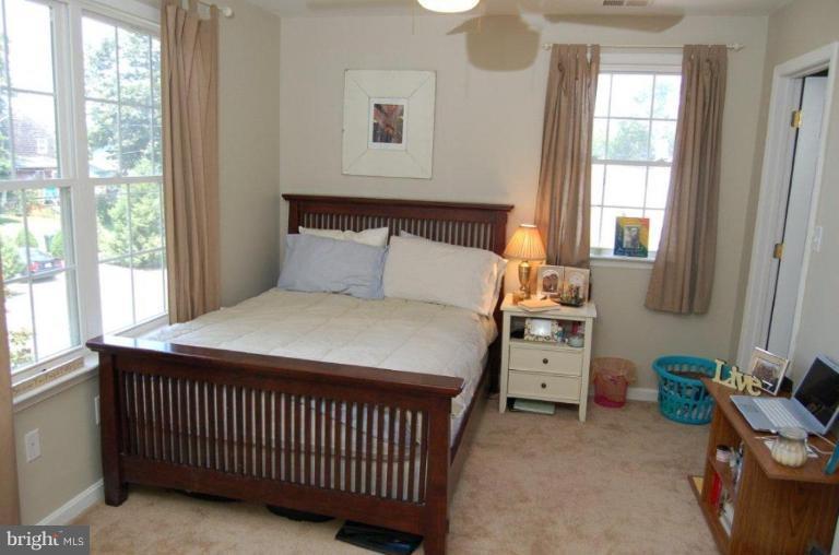 239 Harlem Road Pasadena, MD 21122 - Photo 19 of 23 Bedroom #2