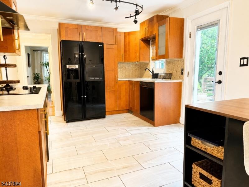7 Morningside Road, Unit 1 Woodbridge, NJ 07067 - Photo 7 of 21