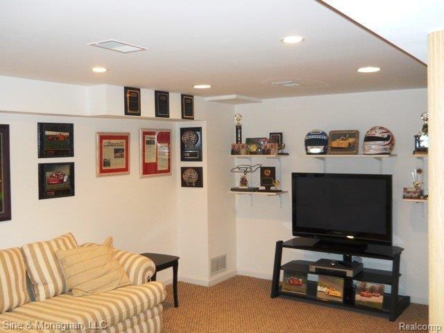 351 Kerby Road Grosse Pointe, MI 48236 - Photo 21 of 26 DSCN0047.JPG