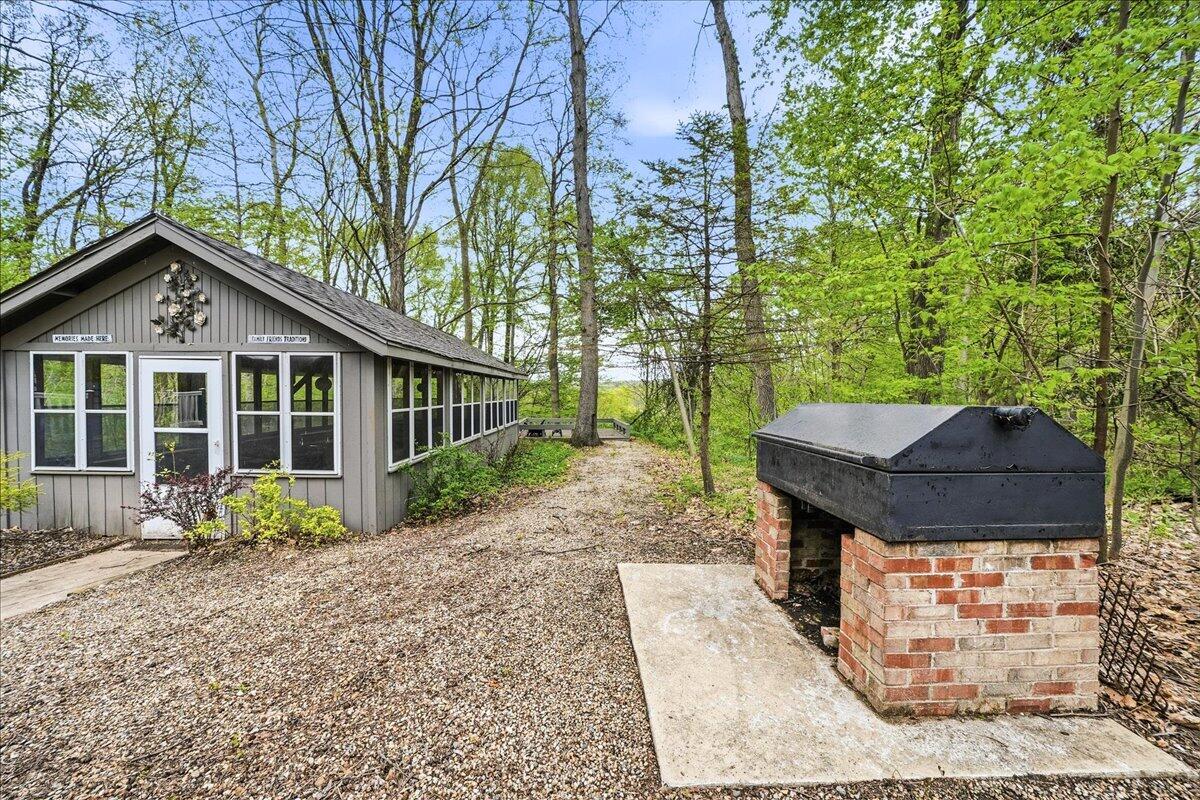 718 North Old Suman Road Valparaiso, IN 46383 - Photo 53 of 56 1200x800