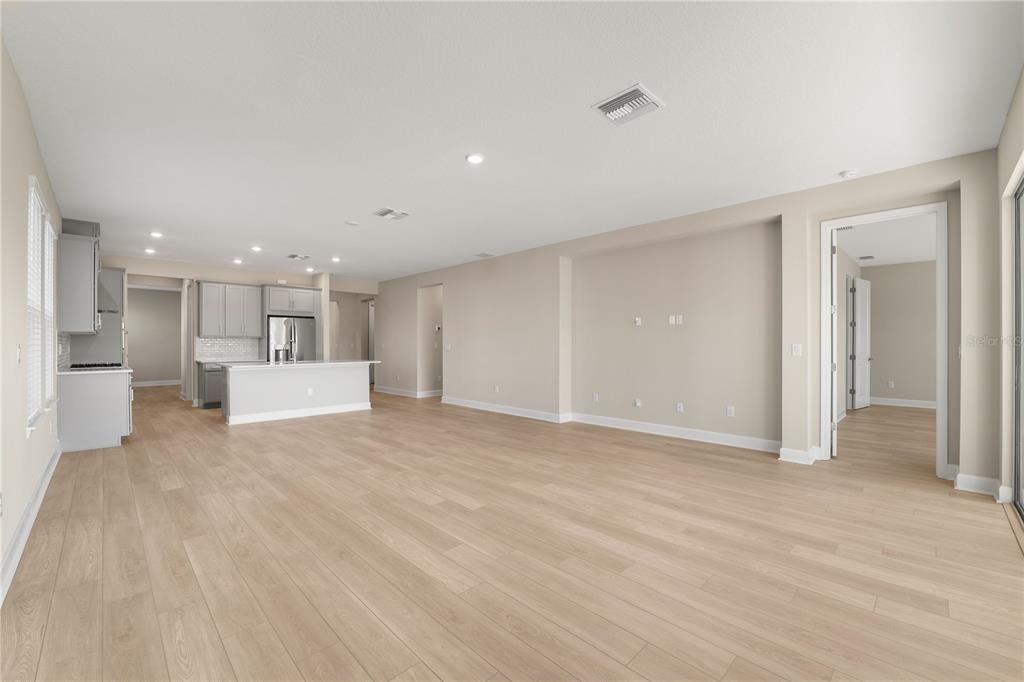 2181 Longliner Loop Wesley Chapel, FL 33543 - Photo 12 of 44