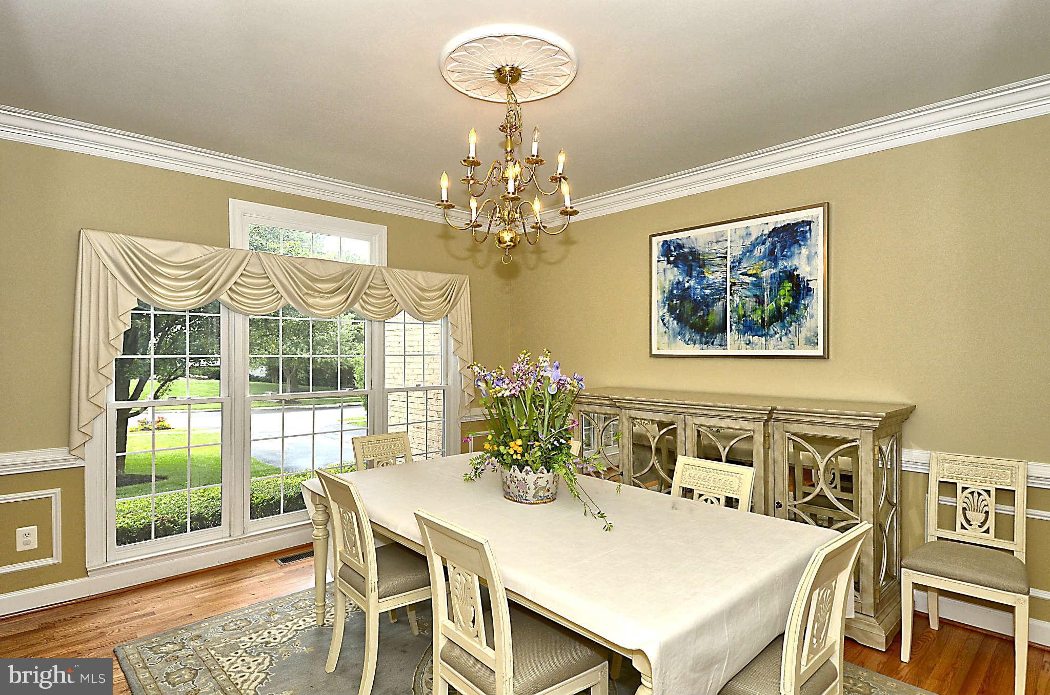 10910 Bells Ridge Drive Potomac, MD 20854 - Photo 9 of 29 Dining Room