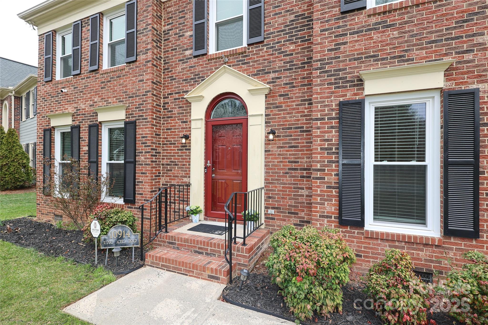 10914 Ridge Acres Road Charlotte, NC 28214 - Photo 2 of 48 Gallery Image 2