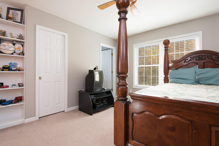 1035 Seed Tick Road Philadelphia, TN 37846 - Photo 13 of 25 Bedroom 2