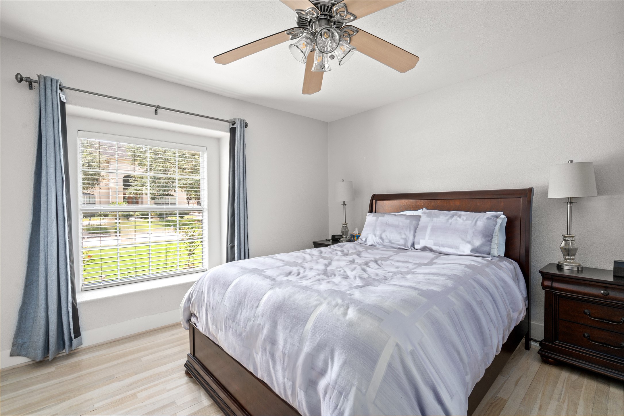 5614 Edith Street Houston, TX 77081 - Photo 11 of 19 One of the secondary bedrooms.
