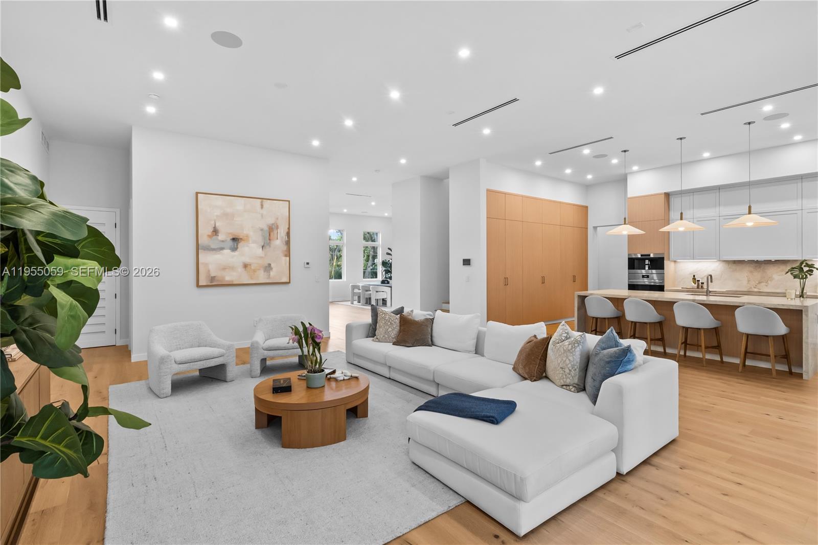 7605 Southwest 71st Avenue Miami, FL 33143 - Photo 15 of 47