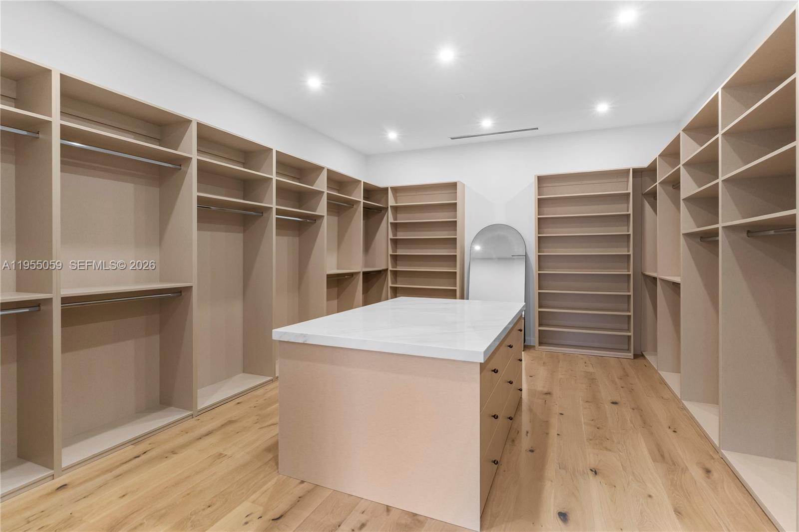 7605 Southwest 71st Avenue Miami, FL 33143 - Photo 18 of 47