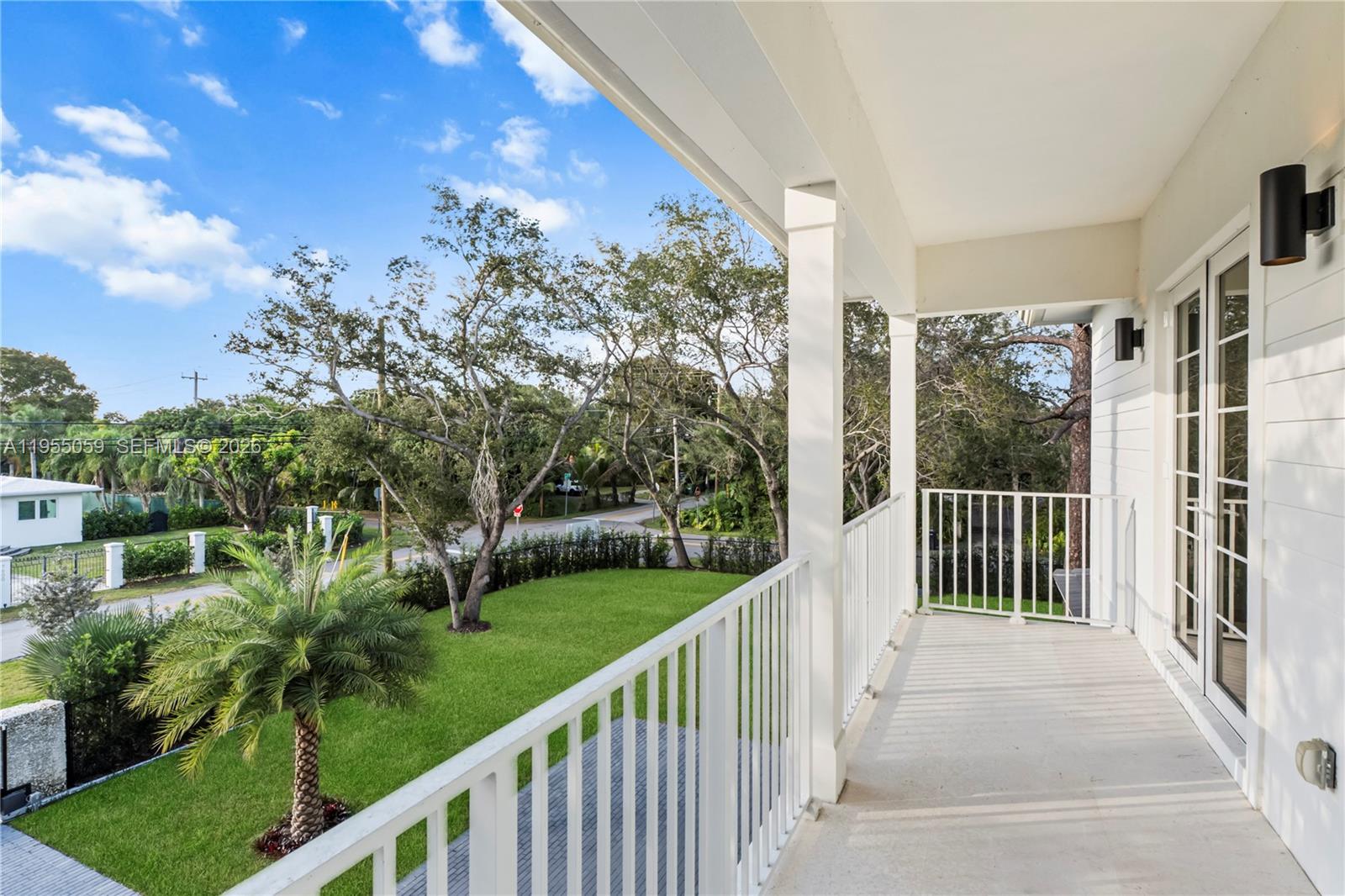 7605 Southwest 71st Avenue Miami, FL 33143 - Photo 34 of 47