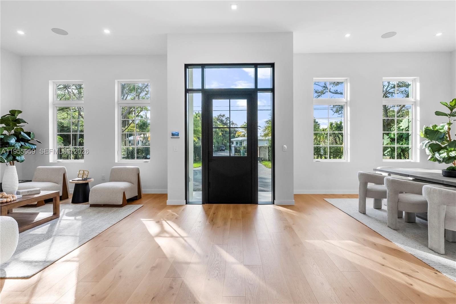 7605 Southwest 71st Avenue Miami, FL 33143 - Photo 6 of 47