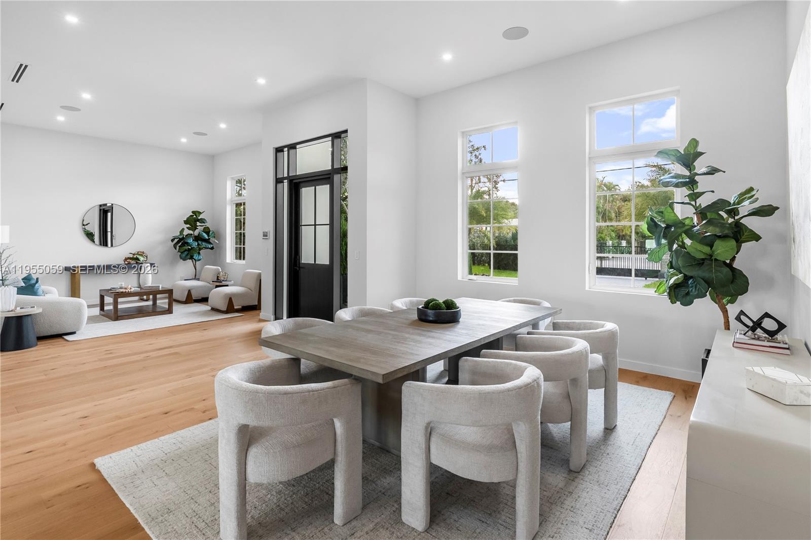 7605 Southwest 71st Avenue Miami, FL 33143 - Photo 7 of 47