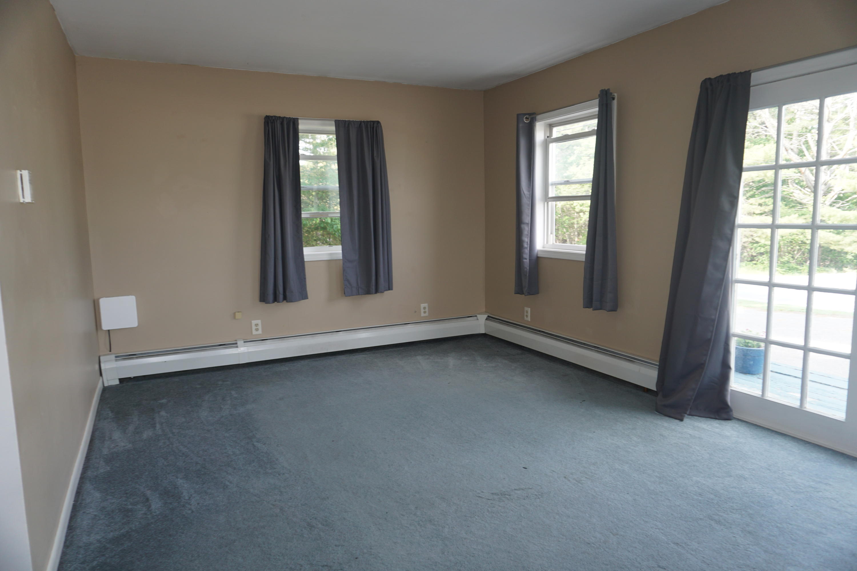 3284 Bennoch Road Alton, ME 04468 - Photo 22 of 35 Living room