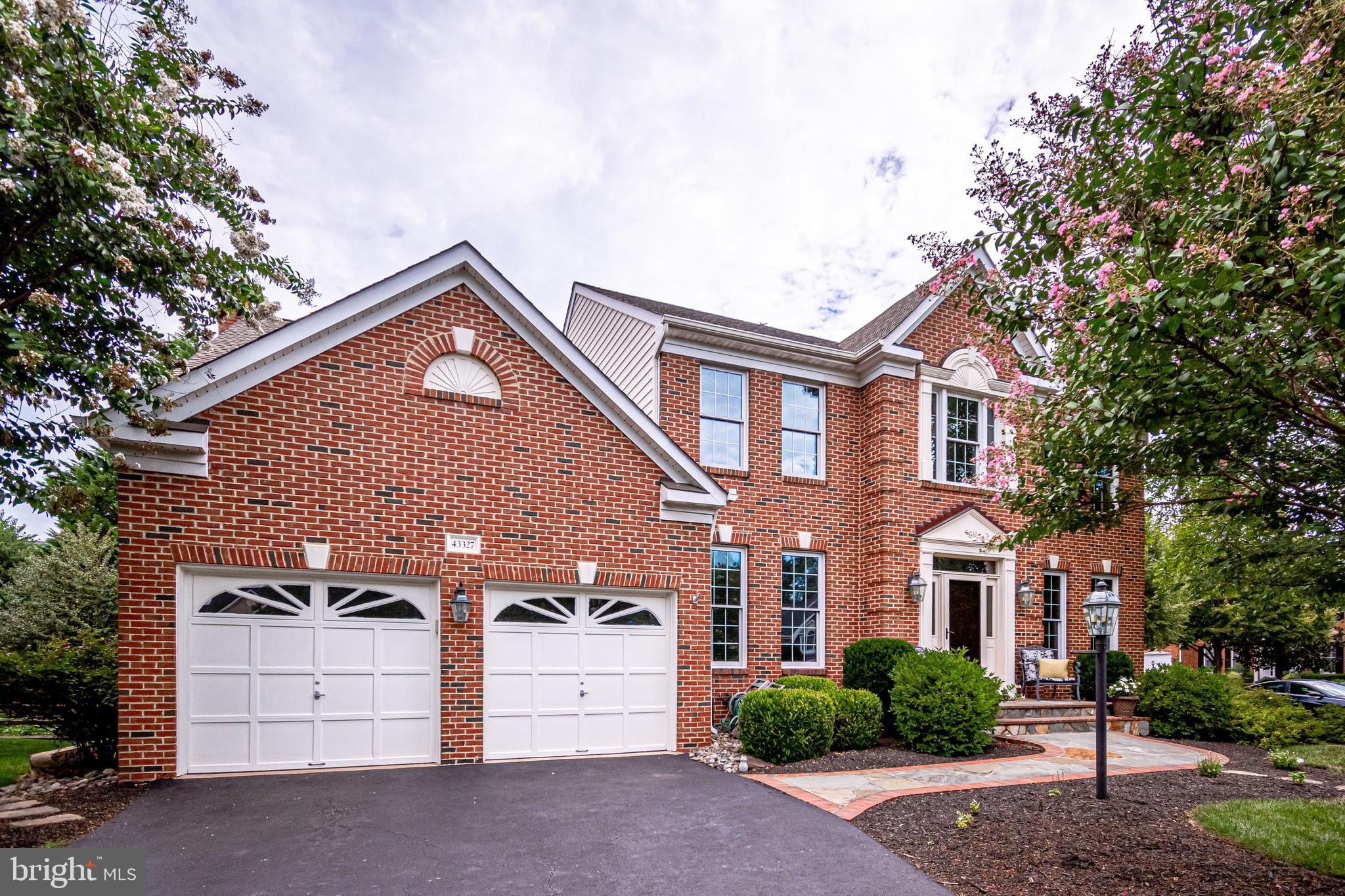 43327 Ritter Lane Chantilly, VA 20152 - Photo 2 of 65 4 bedroom 3/5 bath Sinclair Model
