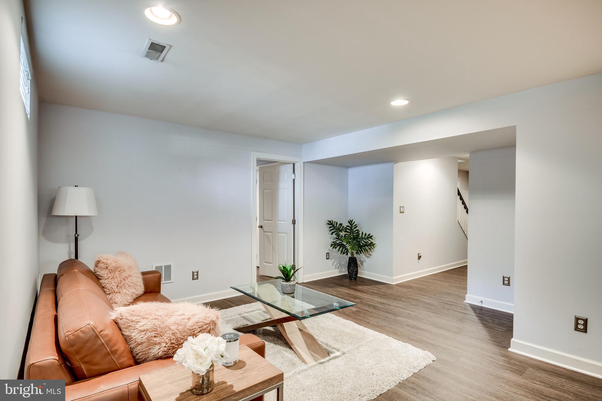 43327 Ritter Lane Chantilly, VA 20152 - Photo 55 of 65 Gallery Image 55