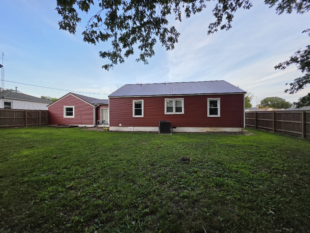 534 Tar Spring Drive Carmi, IL 62821 - Photo 32 of 44 Gallery Image 32