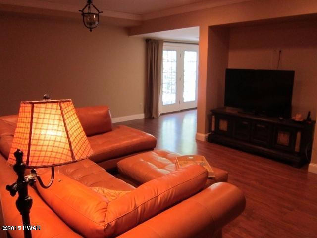 118 Perch Road Lackawaxen, PA 18435 - Photo 26 of 29 30 FAMILY ROOM