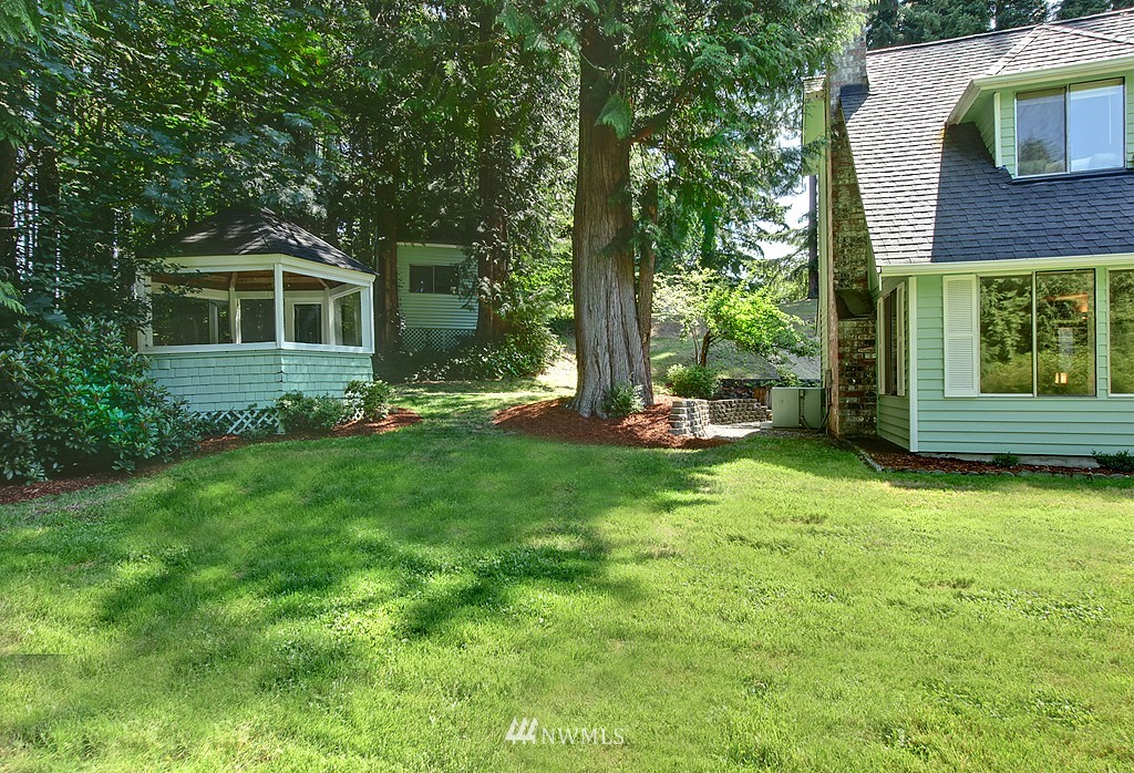 16060 Pearson Point Road Northeast Poulsbo, WA 98370 - Photo 13 of 15 Gallery Image 13