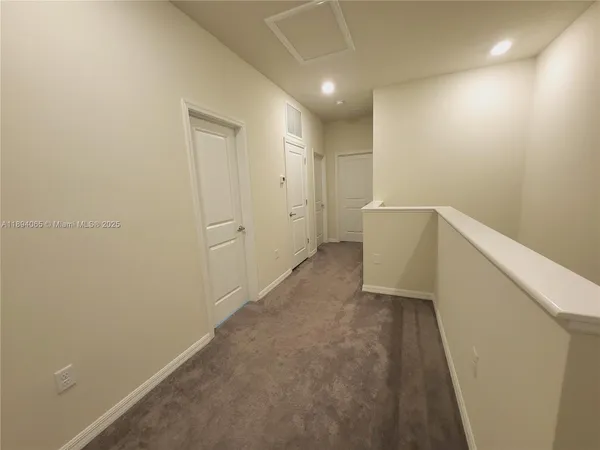 a view of utility room