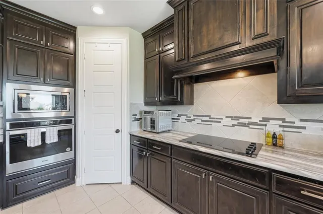 $584,990 | 115 Sapphire Lane, Waxahachie, TX 75165