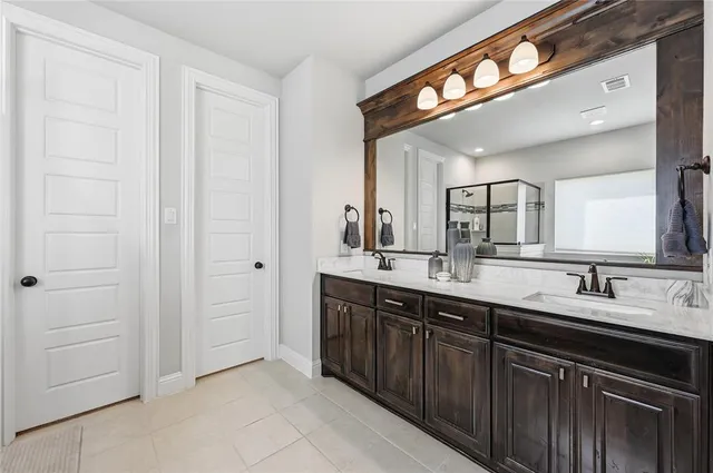 $584,990 | 115 Sapphire Lane, Waxahachie, TX 75165