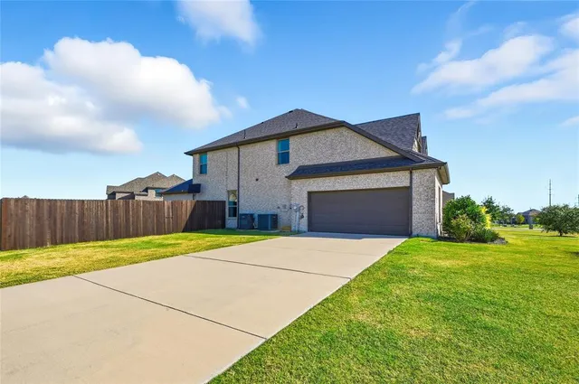 $584,990 | 115 Sapphire Lane, Waxahachie, TX 75165