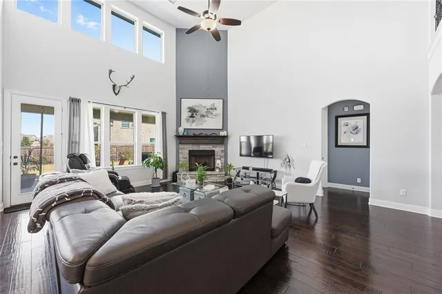 $584,990 | 115 Sapphire Lane, Waxahachie, TX 75165