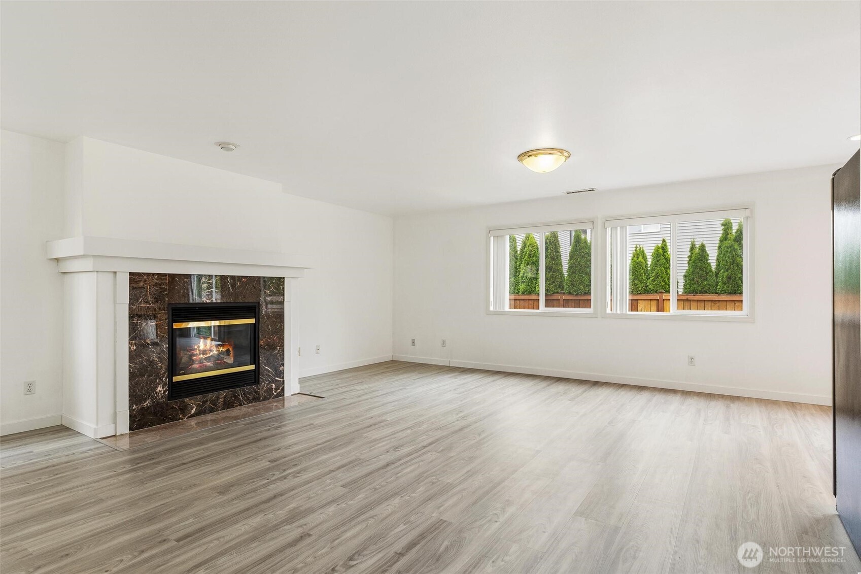 110 Ferndale Avenue Southeast Renton, WA 98056 - Photo 9 of 40