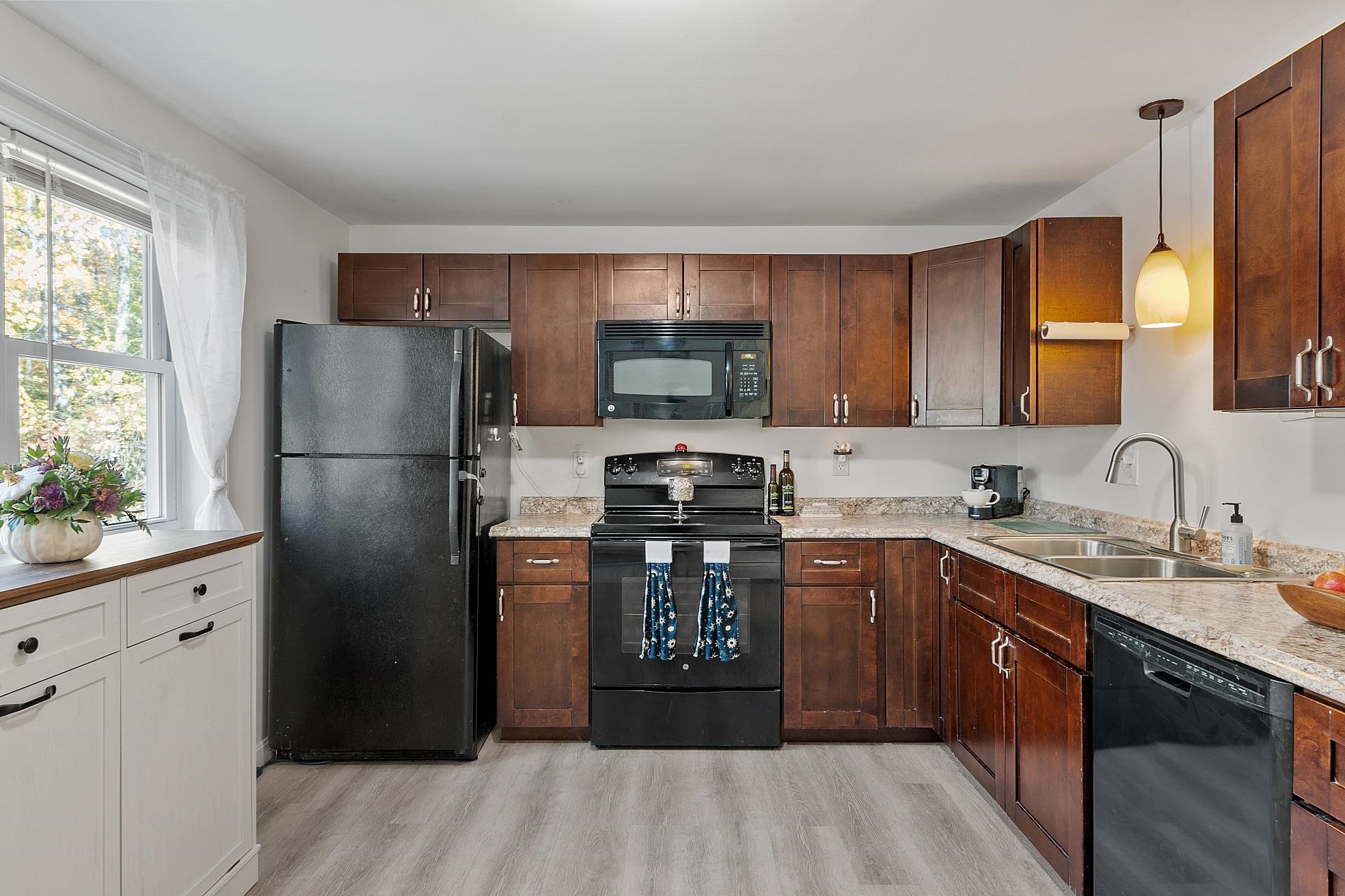 17 Pingree Hill Road, Unit R Derry, NH 03038 - Photo 9 of 26