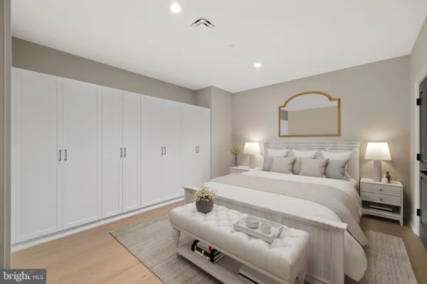 $2,597 | 200 South Broad Street, Unit 318, Philadelphia, PA 19102