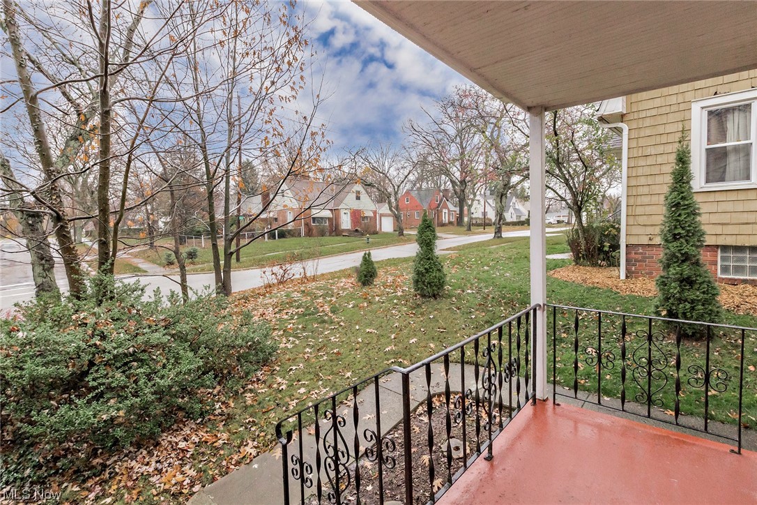 4402 Bayard Road South Euclid, OH 44121 - Photo 25 of 27 Front porch