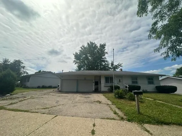 $299,900 | 4502 Elgar Lane, Madison, WI 53704