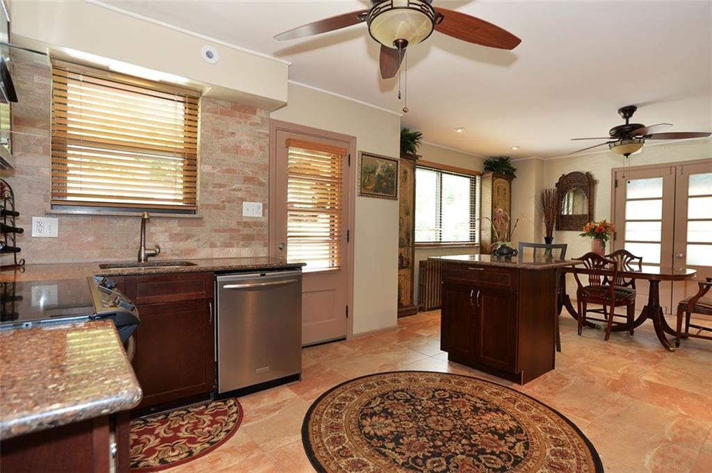658 Hamilton Road Thornburg, PA 15205 - Photo 8 of 24 Kitchen