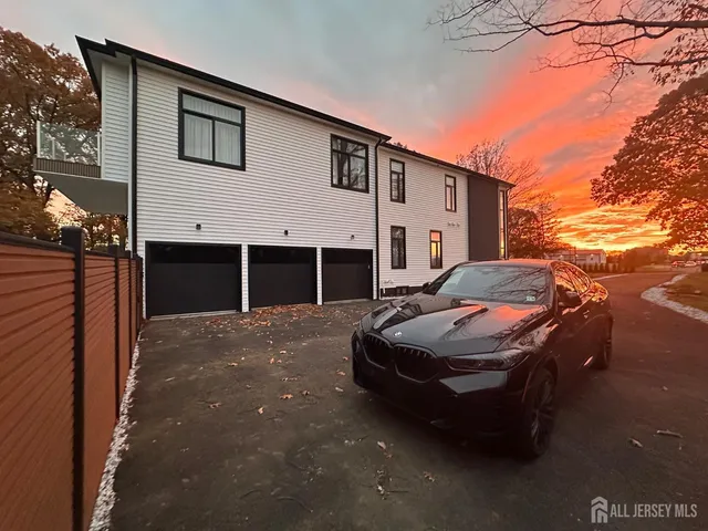 $1,999,000 | 93 Buckley Road, Marlboro, NJ 07746