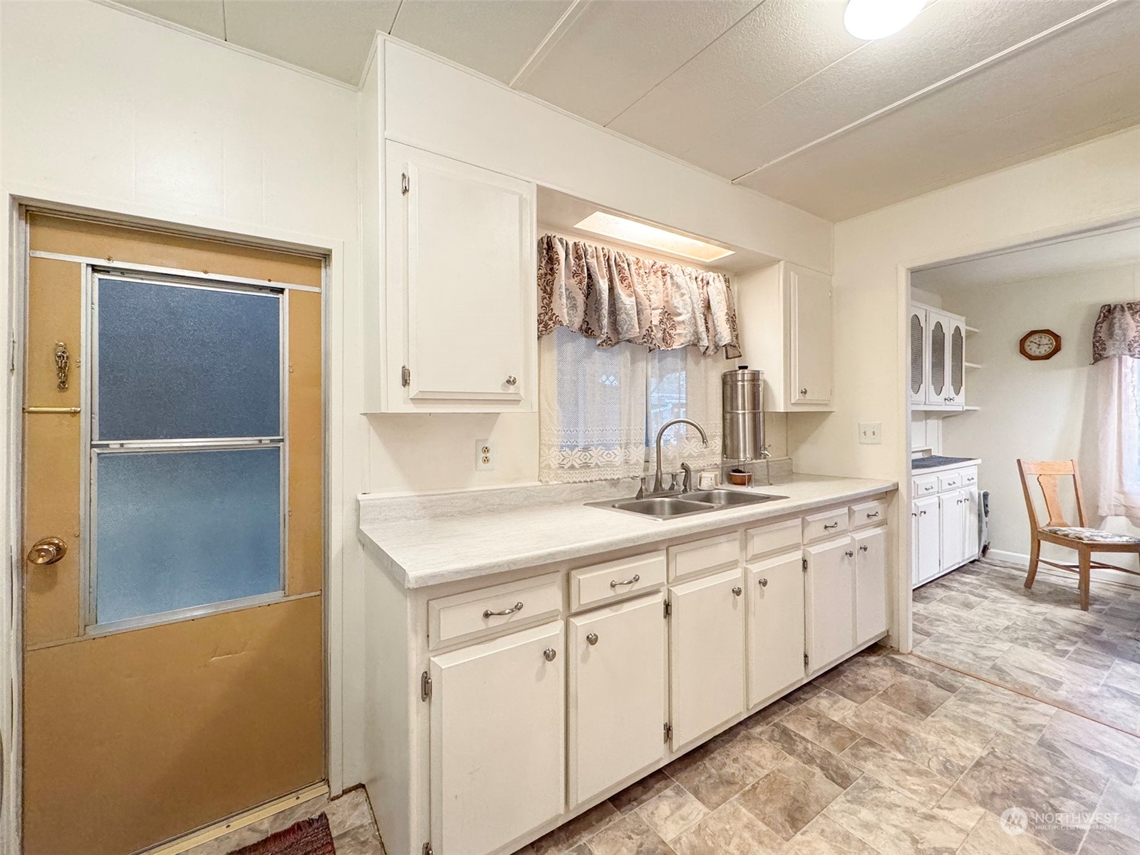 90 Baywood Village Road, Unit 9 Sequim, WA 98382 - Photo 16 of 40 Gallery Image 16